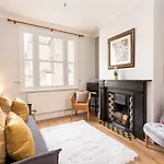 Charming Base For 5 Guests Near Bishy Rd In - Pass The Keys *