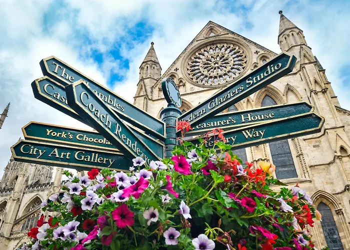 Charming Base For 5 Guests Near Bishy Rd In - Pass The Keys Appartamento York