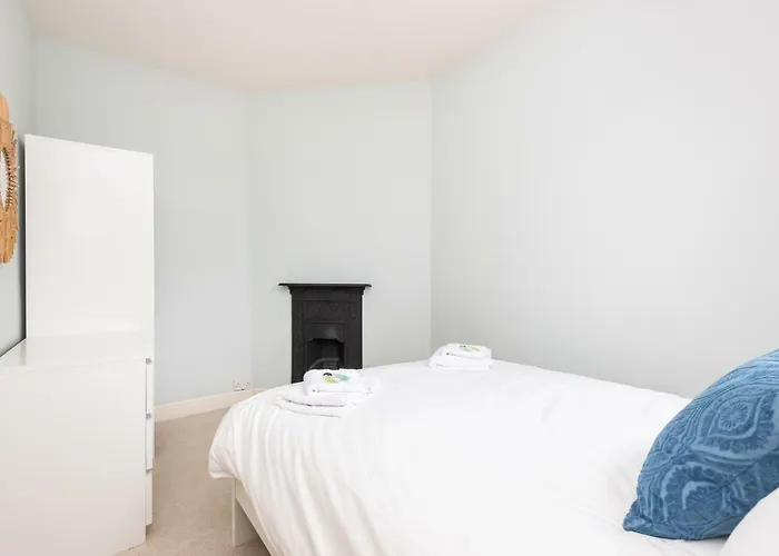 Charming Base For 5 Guests Near Bishy Rd In - Pass The Keys Appartamento York